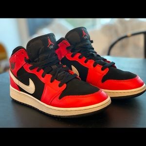 Nike Air Jordan 1 Mid - OG - Black/Infrared w/box